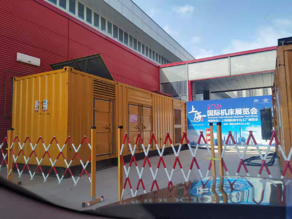 开原出租发电机-柴油发电机和汽油发电机哪个更好一些?